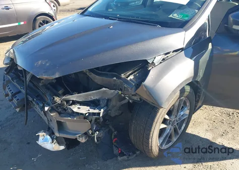 2015 Ford Focus Se z USA, uszkodzony, nr VIN 1FADP3F29FL250356